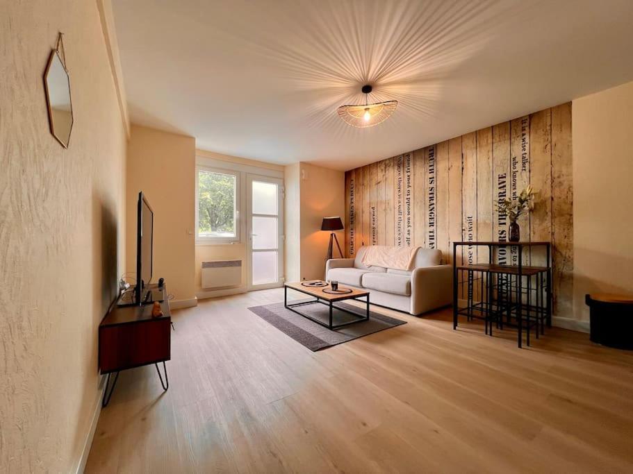 Appartement Climatise 4Prsn Au Pied De La Citadelle Besançon Buitenkant foto